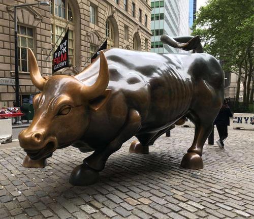 华尔街铜牛的相关图片